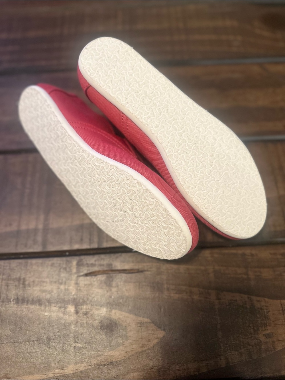Toms Classic Slip-On Moccasins in Red Canvas - Picture 7 of 8